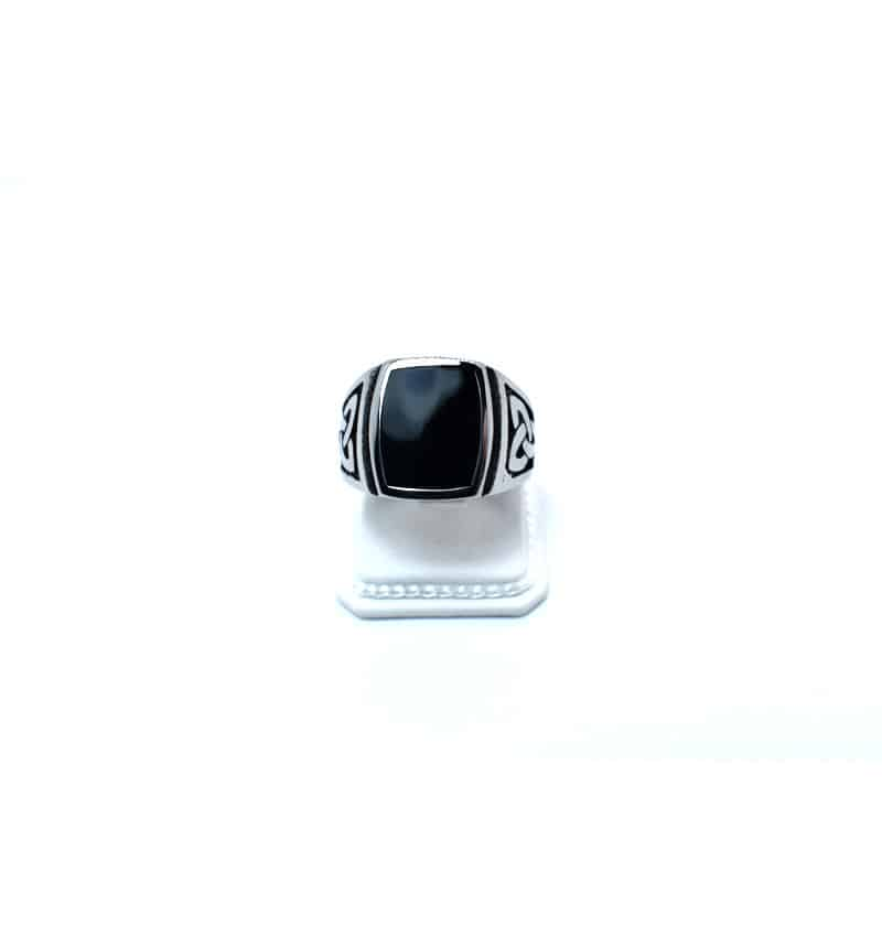 Ανδρικό δαχτυλίδι με μαύρο όνυχα SR503